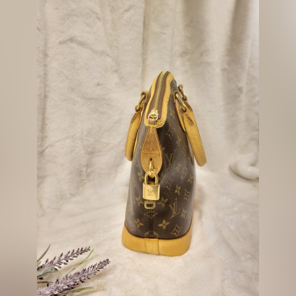 Authentic Louis Vuitton Lockit vertical pm handbag - Picture 9 of 16